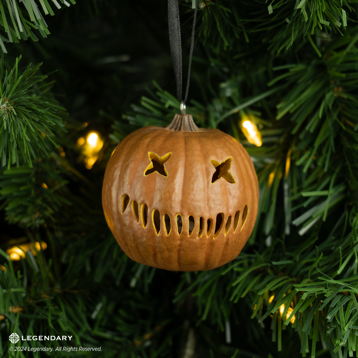 Holiday Horrors - Trick r Treat Light Up Ornament